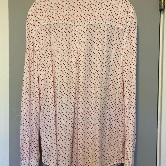 beachlunchlounge ❤️ print blouse NWOT (Perfect for ❤️ Day!) - Picture 3 of 3